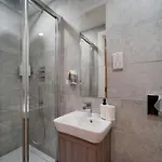 شقة Modern 2 Bed With Juliet Balcony - Dhb *