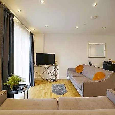 Apartman Modern 2 Bed With Juliet Balcony - Dhb *