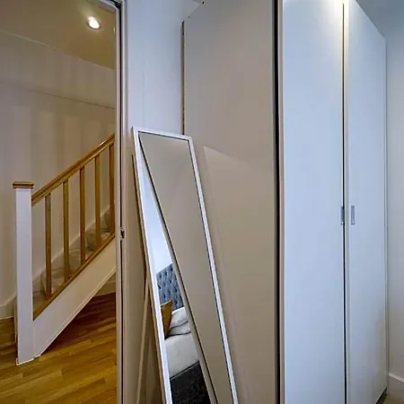 Modern 2 Bed With Juliet Balcony - Dhb *