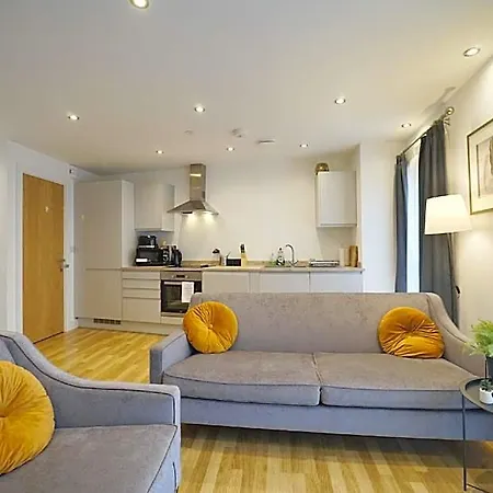 Apartman Modern 2 Bed With Juliet Balcony - Dhb